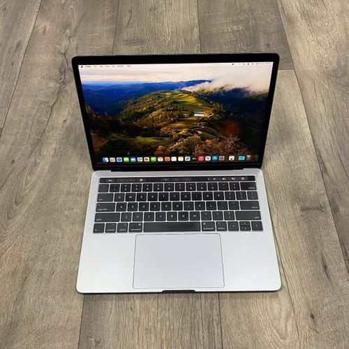 1 (1) MACBOOK PRO 13 2018 INTEL CORE i7 LAPTOPS - Image 1